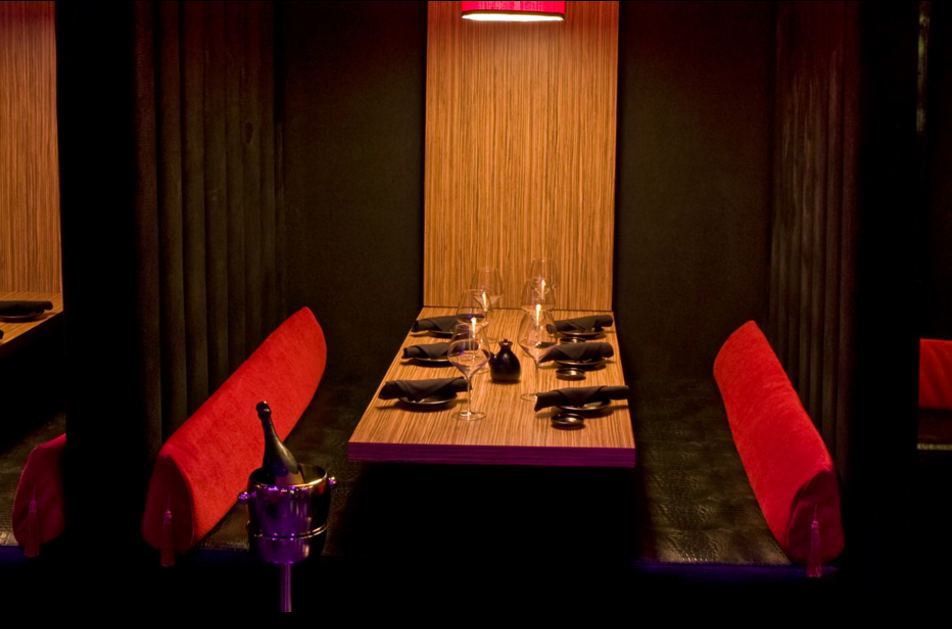 Hot Tuna restaurant interior